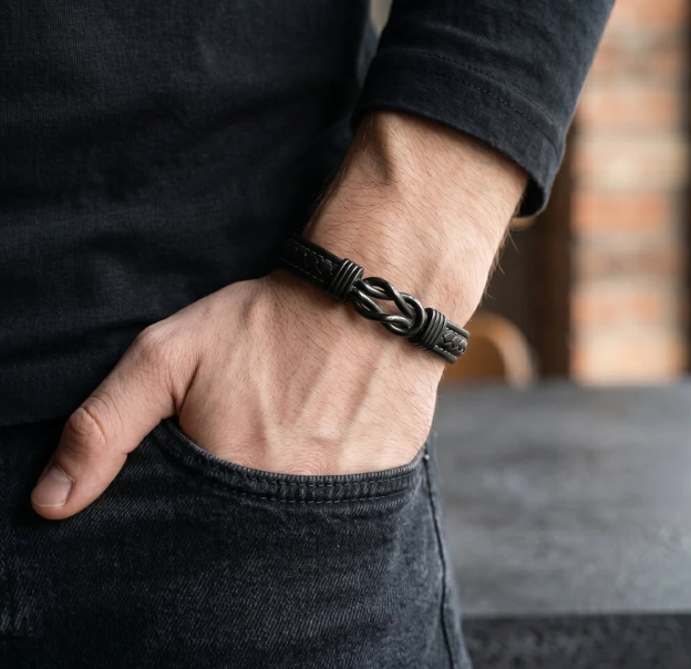 Infinity Knot Bracelet Black Edition - For My Son